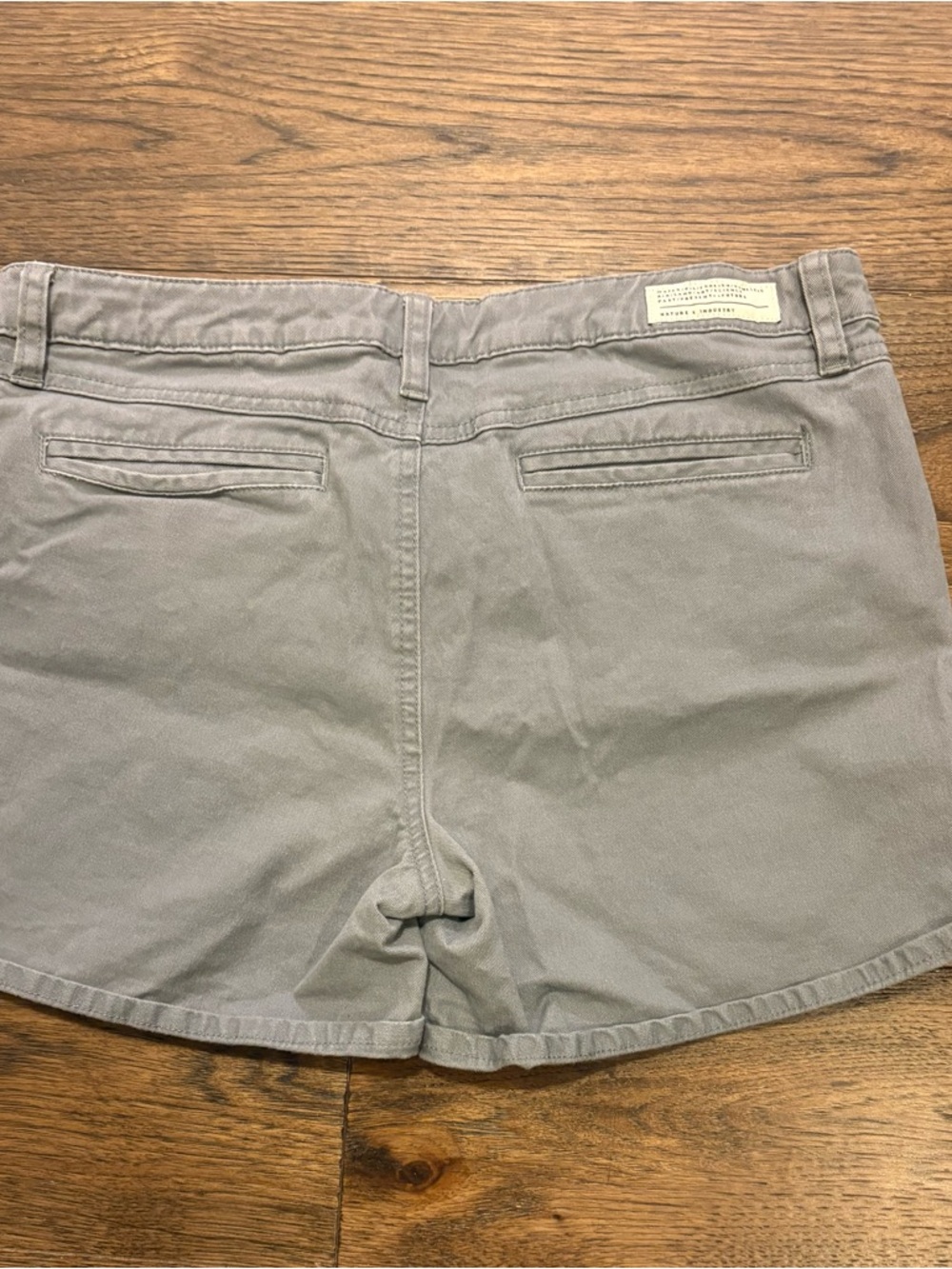 RVCA Women’s Light Gray Casual Cotton Shorts - Picture 2 of 3